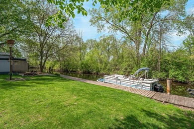 Waterfront ranch-style retreat on a channel off the Wolf River! - photo 36