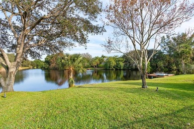 Discover exceptional luxury and stunning water views from this 7 - photo 6