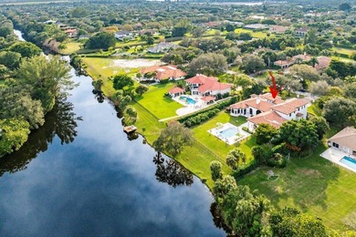 Discover exceptional luxury and stunning water views from this 7 - photo 9