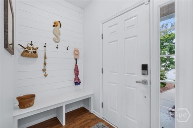 Welcome to this beautifully appointed end-unit townhome - photo 4