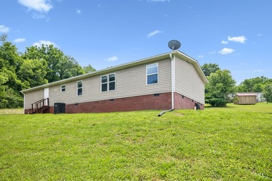 Welcome to peaceful country living in the charming Sweetwater - photo 32