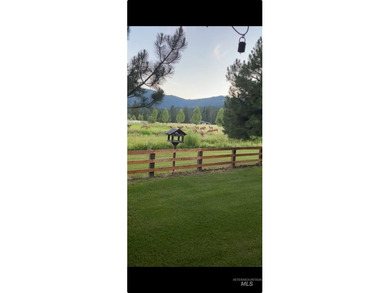 Peaceful country living in the heart of the mountains. This gem - photo 33