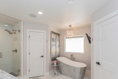 Welcome to 116 Bay Rock Circle, where everyday living feels like - photo 34