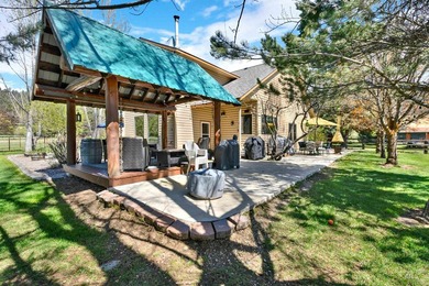 Peaceful country living in the heart of the mountains. This gem - photo 37