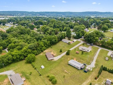 Welcome to peaceful country living in the charming Sweetwater - photo 40