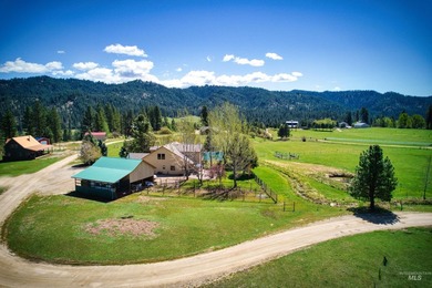 Peaceful country living in the heart of the mountains. This gem - photo 42