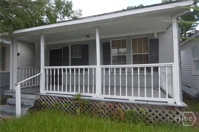 Investor Special! Unlock the potential at 1010 W. Victory Drive - photo 5