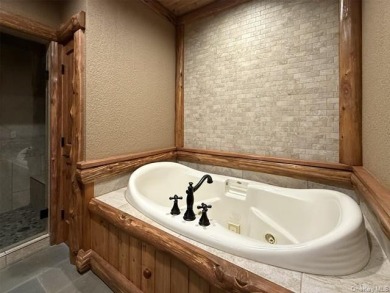 Beautifiul Contemorary Log Home - photo 20