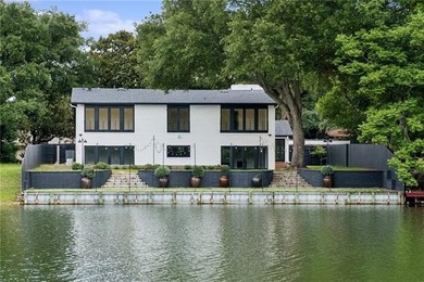 Exclusive Park Island waterfront residence completely remodeled - photo 1