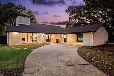 Exclusive Park Island waterfront residence completely remodeled - photo 4