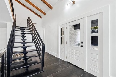 Exclusive Park Island waterfront residence completely remodeled - photo 9