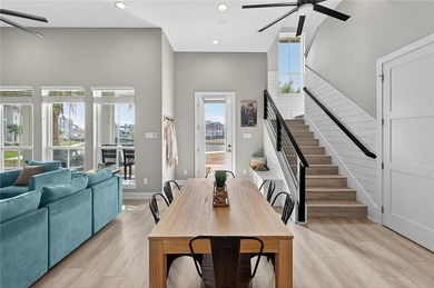 A REMARKABLE LAKESIDE RETREAT IN THE HEART OF CINNAMON SHORE - photo 21