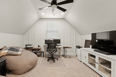 Stunning 3-year-new home in Lone Oak Crossing! This modern - photo 31