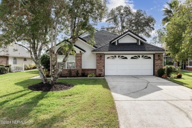 Lake Home For Sale in Green Cove Springs, Florida