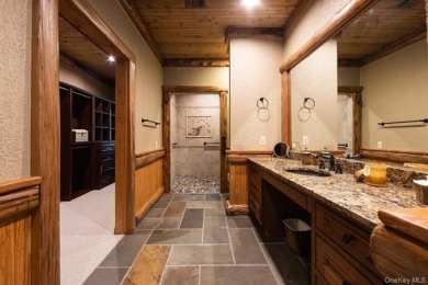 Beautifiul Contemorary Log Home - photo 18