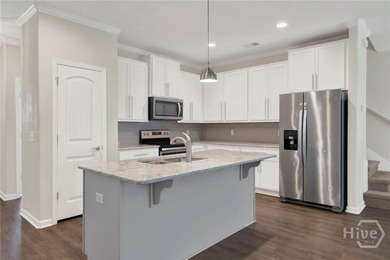Townhome in one of the nicest areas of Richmond Hill. Freshly - photo 8