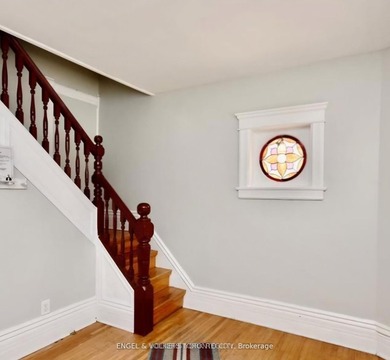Additional listing photo 1