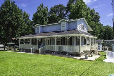 New Listing in Hueytown. This home is in a great location and - photo 2