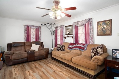 New Listing in Hueytown. This home is in a great location and - photo 7