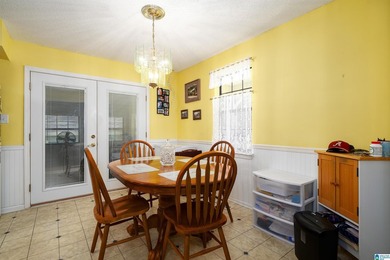 New Listing in Hueytown. This home is in a great location and - photo 9