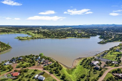 Charming, newly built ADA-compliant manufactured home with lake