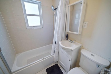 This cute and cozy Farmhouse sits high on a hill on 1.14 acres - photo 16