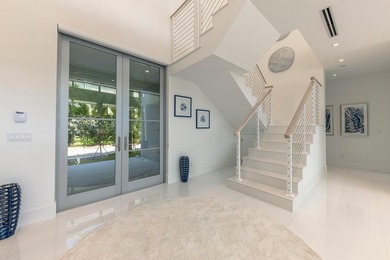Stunning Coastal Contemporary Deepwater Estate recently built in - photo 21
