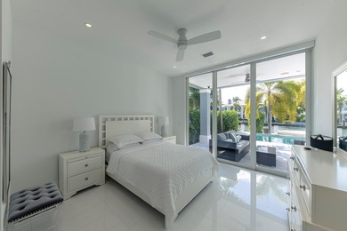 Stunning Coastal Contemporary Deepwater Estate recently built in - photo 26