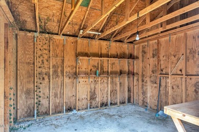 This 3-bedroom, 3-bathroom residence offers the perfect blend of - photo 29
