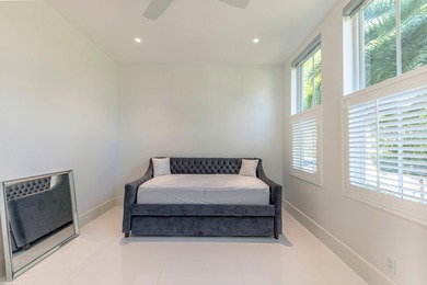 Stunning Coastal Contemporary Deepwater Estate recently built in - photo 31