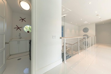 Stunning Coastal Contemporary Deepwater Estate recently built in - photo 39