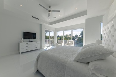 Stunning Coastal Contemporary Deepwater Estate recently built in - photo 42