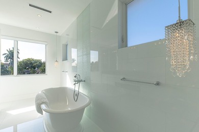 Stunning Coastal Contemporary Deepwater Estate recently built in - photo 44