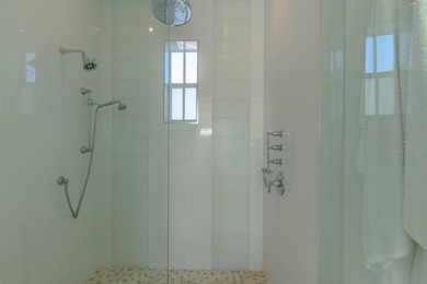 Stunning Coastal Contemporary Deepwater Estate recently built in - photo 48