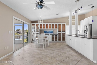 This Lovely House on a cul-de-sac has 2 primary bedrooms. Each - photo 11