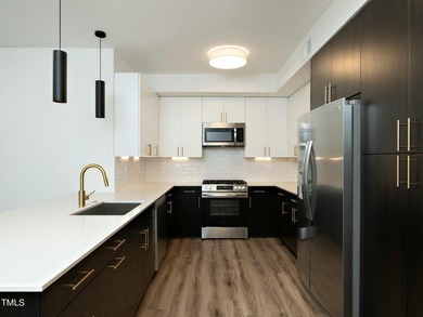Nice Condominium unit In great location in Down Town Raleigh - photo 11
