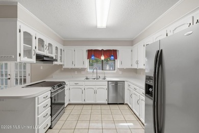 Discover your own private oasis in the charming Heron Bayou - photo 12