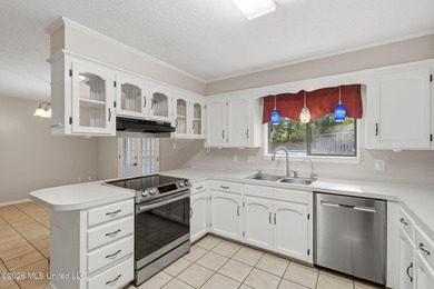 Discover your own private oasis in the charming Heron Bayou - photo 13