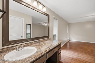 Discover your own private oasis in the charming Heron Bayou - photo 17