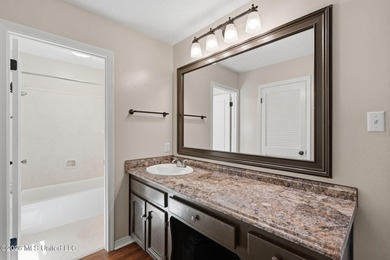 Discover your own private oasis in the charming Heron Bayou - photo 18