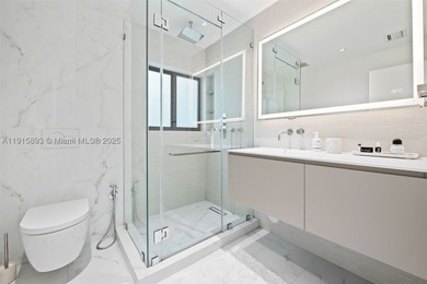 Brand-new 2024 complete remodel and fully furnished !! This - photo 20