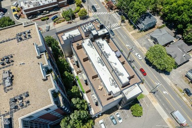 Nice Condominium unit In great location in Down Town Raleigh - photo 24
