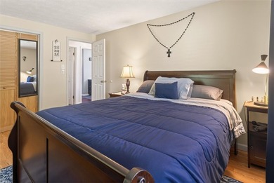 Beautifully maintained 3-bedroom, 1.5-bath ranch ready for its - photo 31