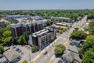 Nice Condominium unit In great location in Down Town Raleigh - photo 32