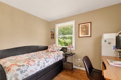 Beautifully maintained 3-bedroom, 1.5-bath ranch ready for its - photo 34