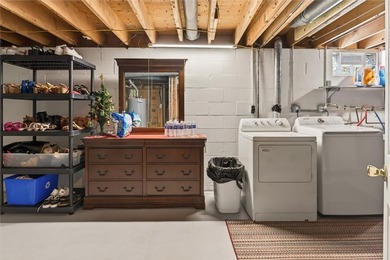 Beautifully maintained 3-bedroom, 1.5-bath ranch ready for its - photo 45
