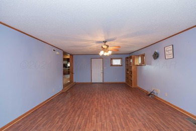 MOTIVATED SELLER! 3 Bedroom, 3 Bath Home in Windmill Acres has 2