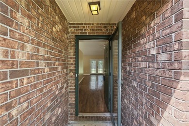 Isle of Hope Area Gem! Updated 3BR/2BA in a Prime Location! - photo 5