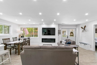 Is there a 3-bed single-family home in Cedar Point Park near - photo 11