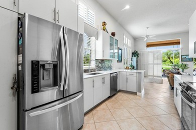 Welcome to this bright and beautifully maintained single-story - photo 12